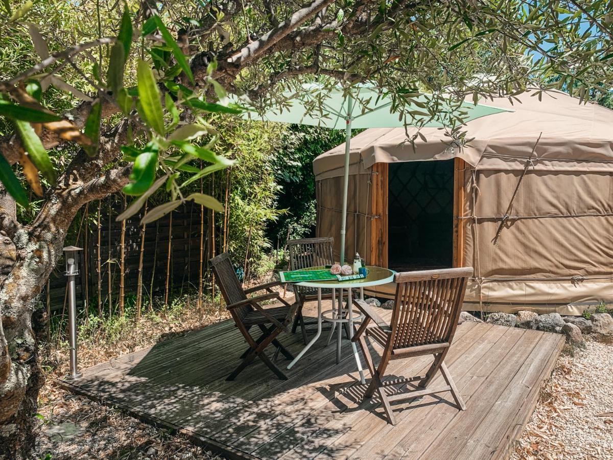 Mas Escombelle Bed & Breakfast Barjac  Exterior photo