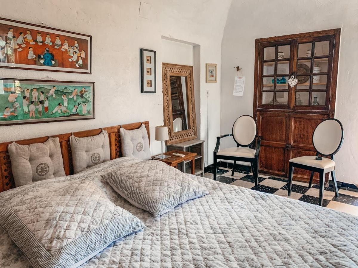 Mas Escombelle Bed & Breakfast Barjac  Exterior photo