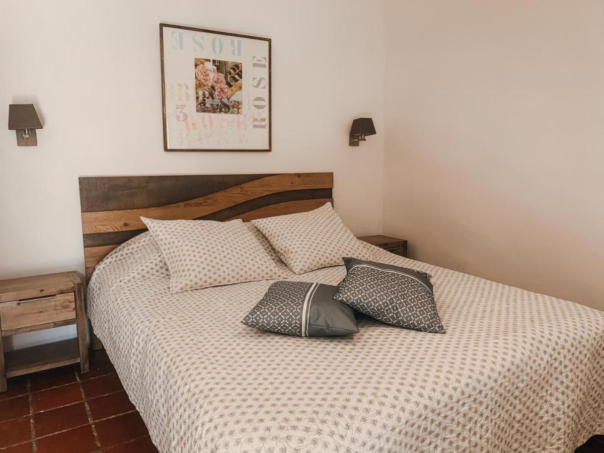 Mas Escombelle Bed & Breakfast Barjac  Exterior photo