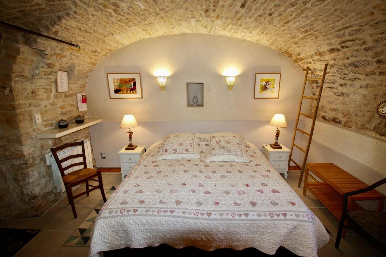 Mas Escombelle Bed & Breakfast Barjac  Exterior photo