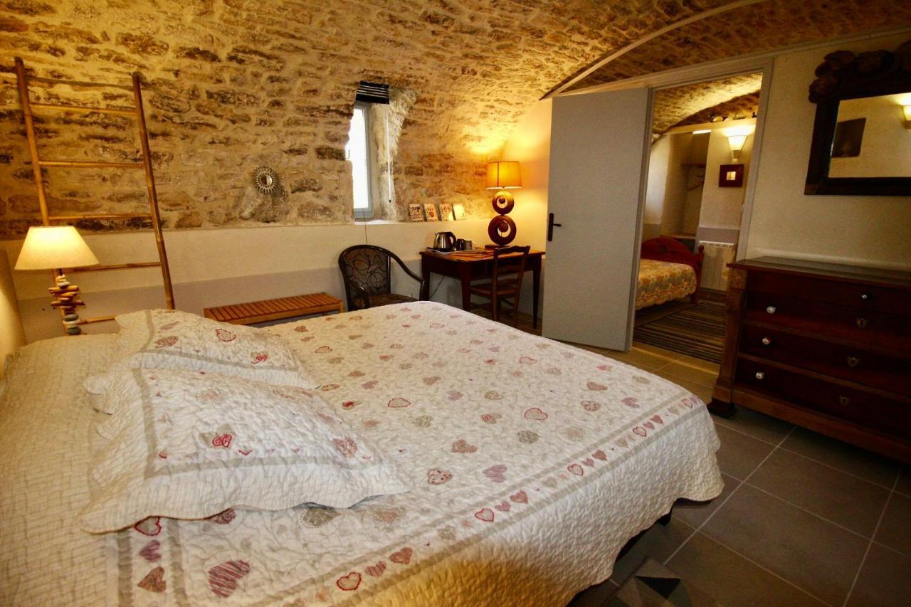 Mas Escombelle Bed & Breakfast Barjac  Exterior photo