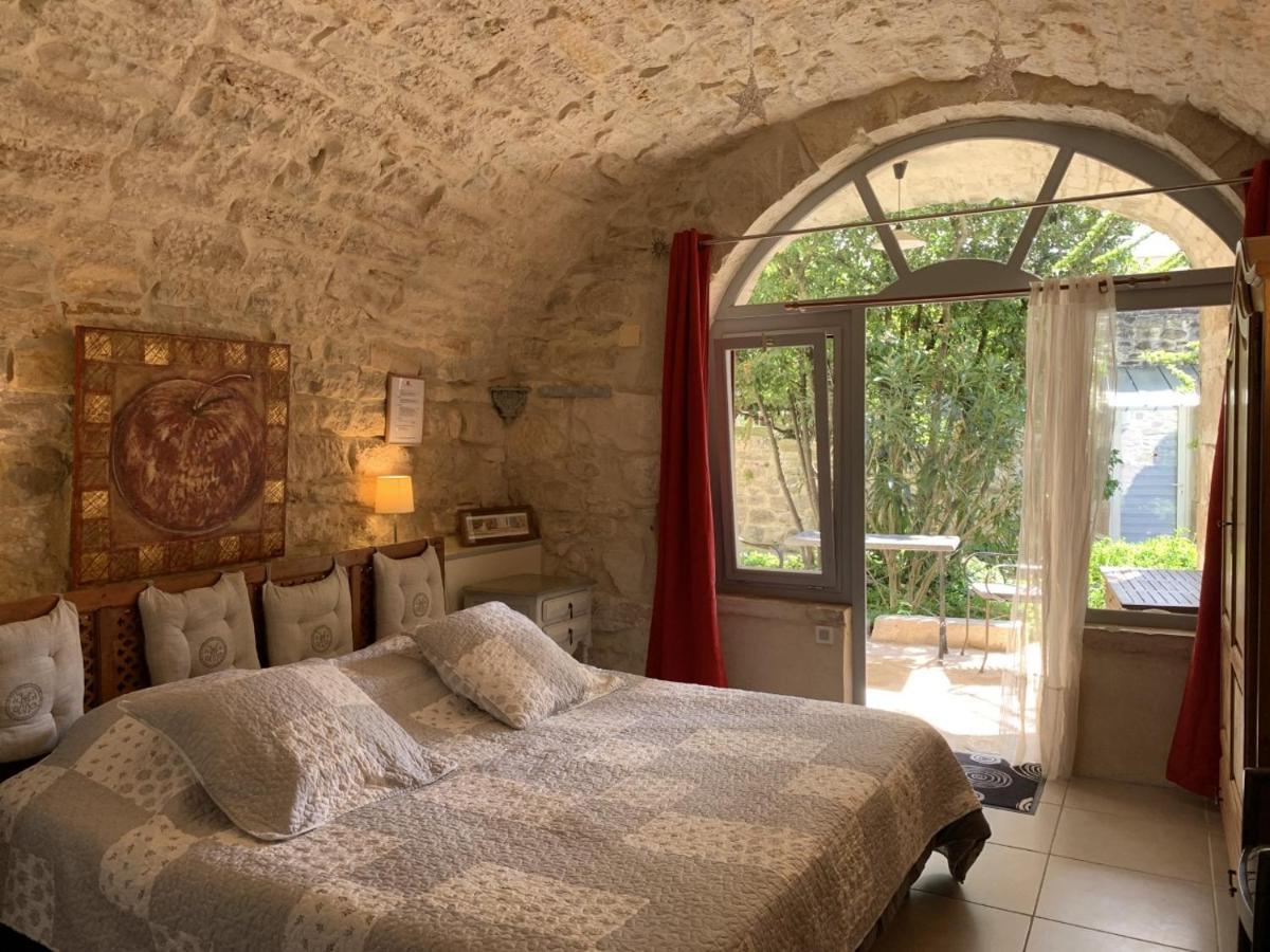 Mas Escombelle Bed & Breakfast Barjac  Exterior photo